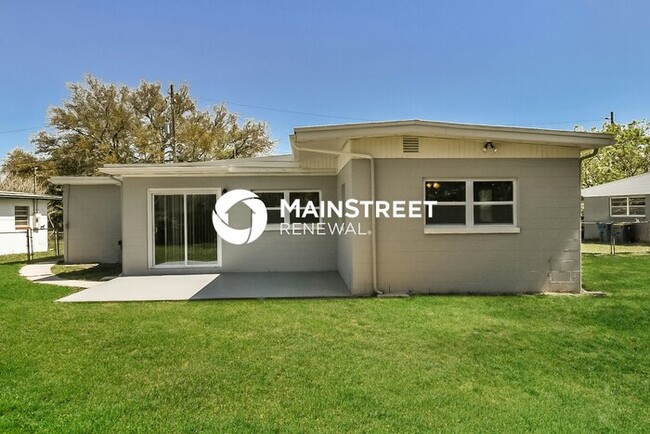 Building Photo - 10560 Citrus Ln