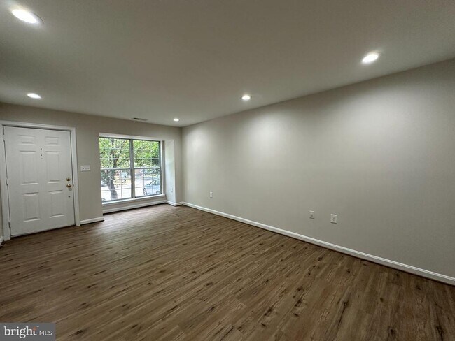 Building Photo - 13112 Quail Creek Ln