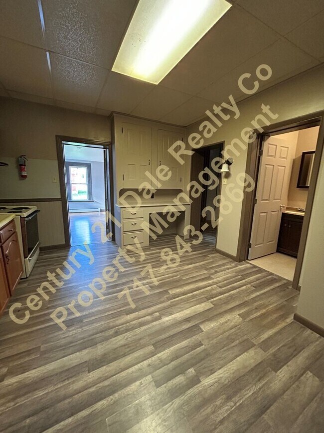 Building Photo - 815 Locust St