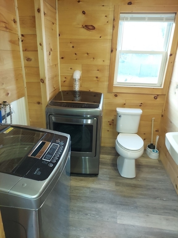 Building Photo - 8 Phillips St