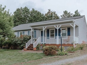 Building Photo - 6497 Brooking Ct