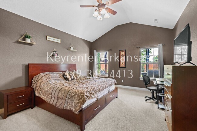 Building Photo - 1048 Tarah Knolls Cir