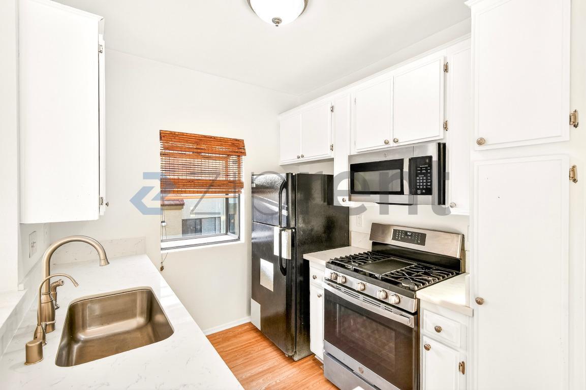 Building Photo - 68 Maegan Pl