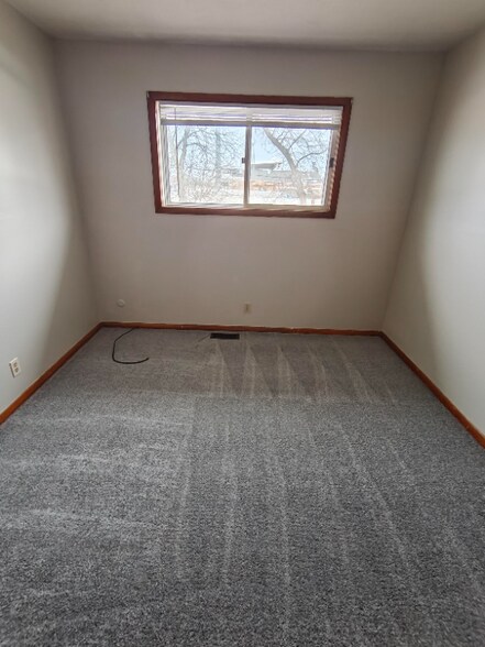 Building Photo - 377 Pershing Ave NE