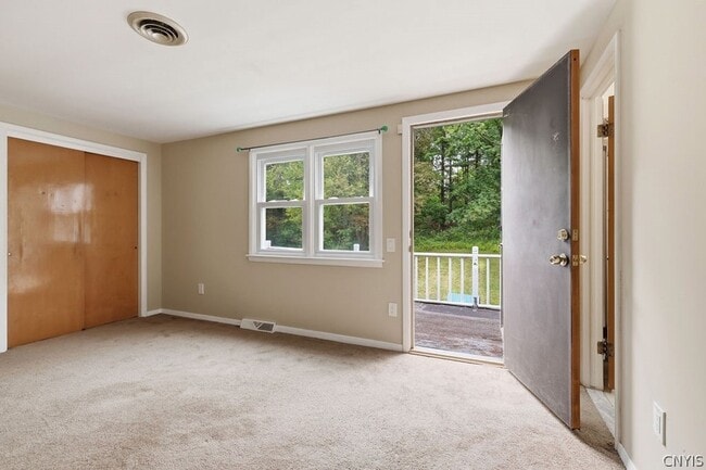 Building Photo - 115 Saybrook Ln
