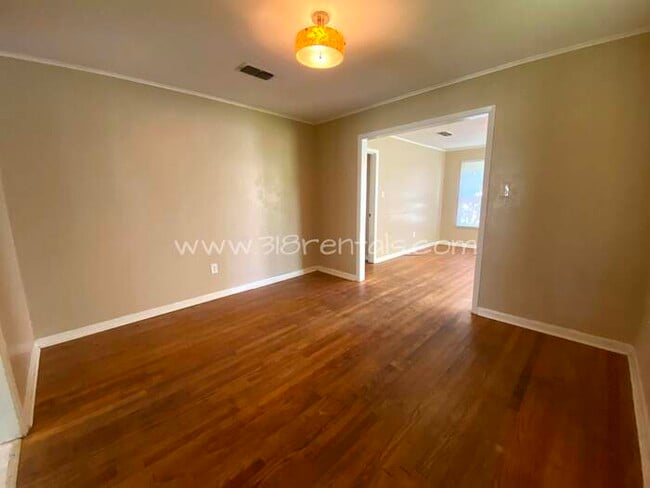 Building Photo - 357 Fontaine St