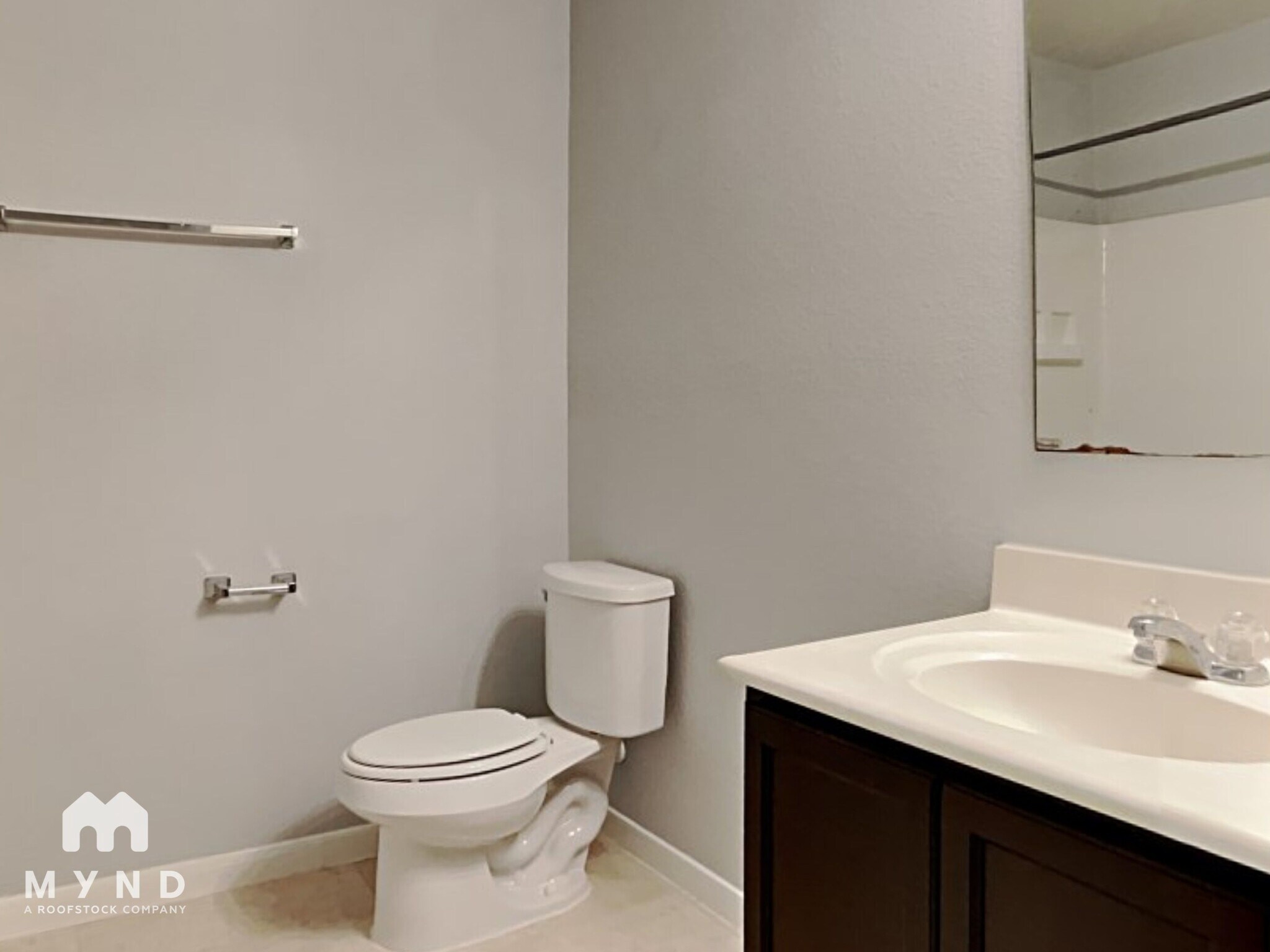 Building Photo - 1811 Artem Ct