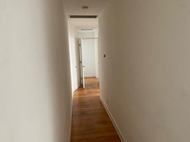 Building Photo - 744 N Ridgewood Pl