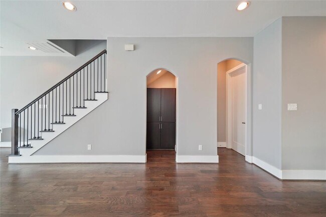 Building Photo - 4123 Eigel St