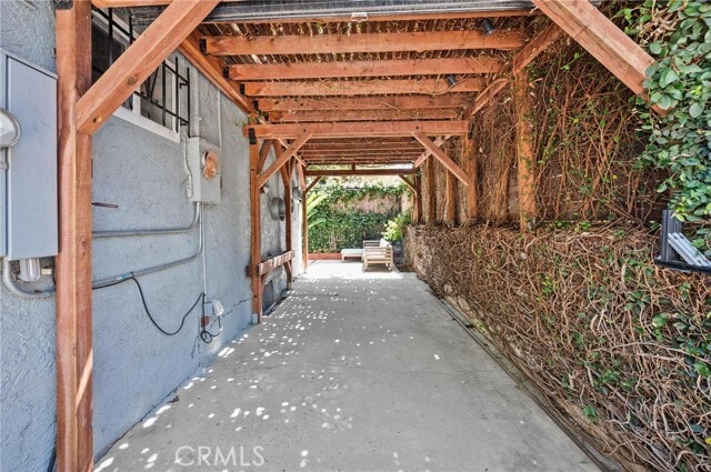 Building Photo - 865 N El Centro Ave