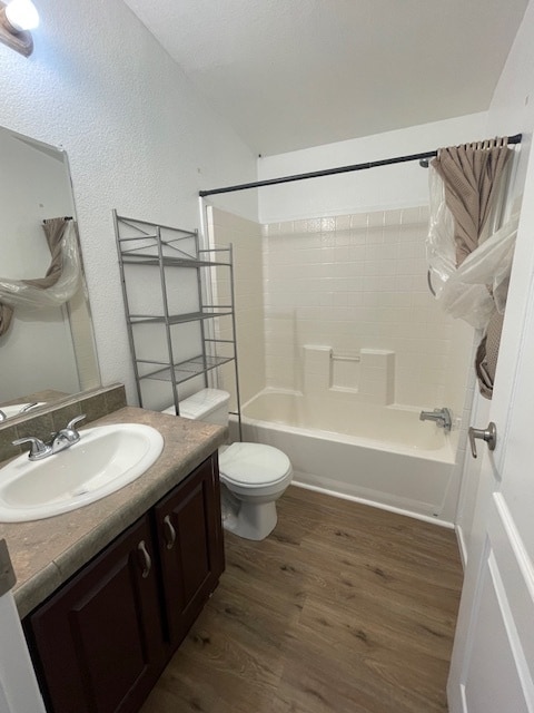 Building Photo - 23686 Lodge Dr