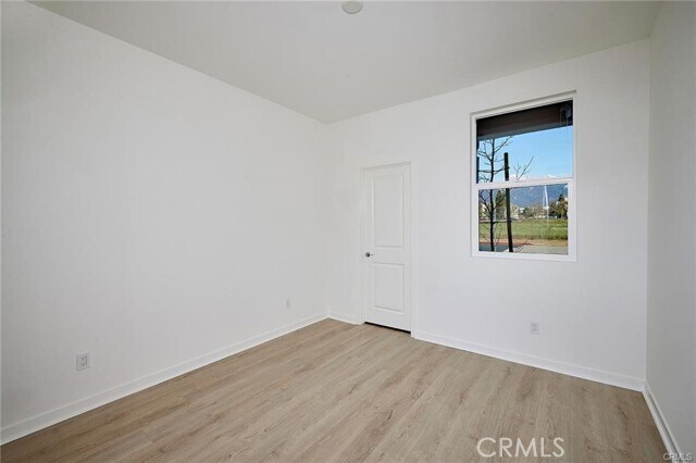 Building Photo - 944 N Divino Privado