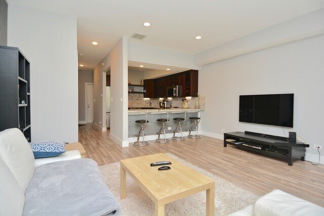 Building Photo - 1163 Regency Dr