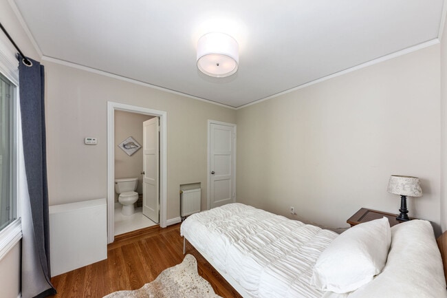 Building Photo - 2255 Beach St