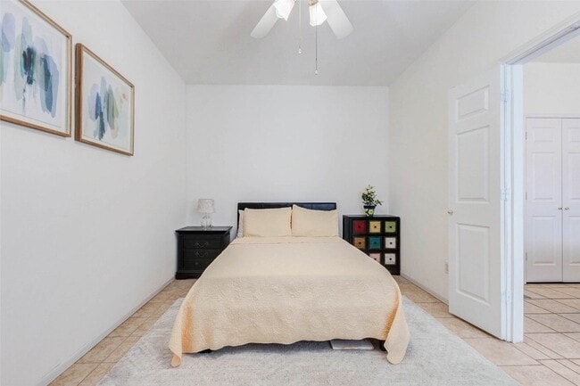 Building Photo - 15415 Longhorn Cavern Dr