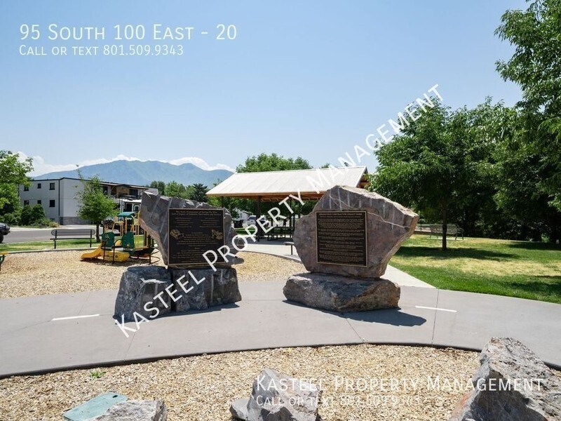Building Photo - 95 S 100 E
