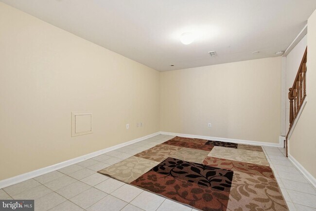 Building Photo - 10205 Balsamwood Dr