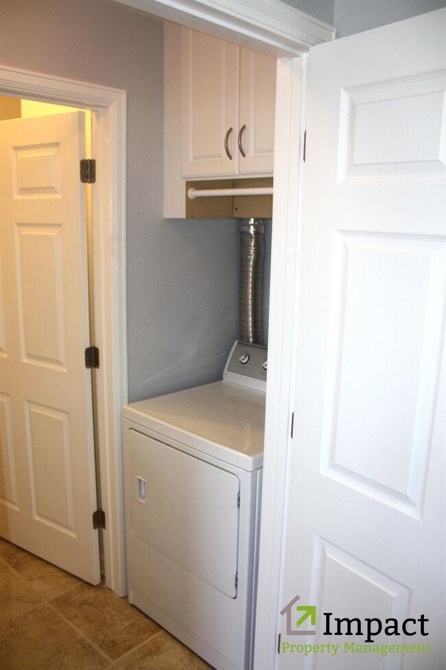Building Photo - 12818 Ironstone Way