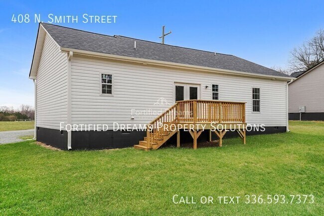 Building Photo - 408 N Smith St