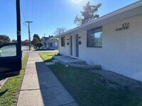 Building Photo - 1051 Washington Ave