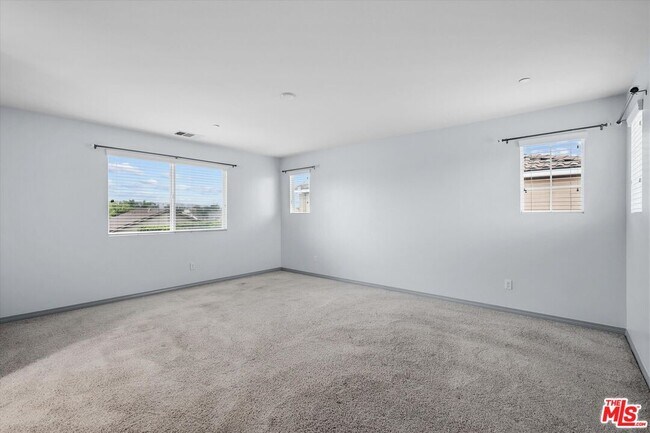 Building Photo - 24944 El Braso Dr