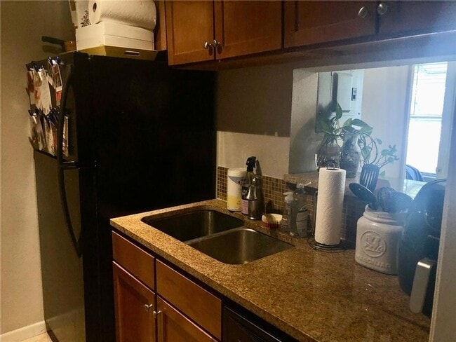 Building Photo - 3204 Menchaca Rd