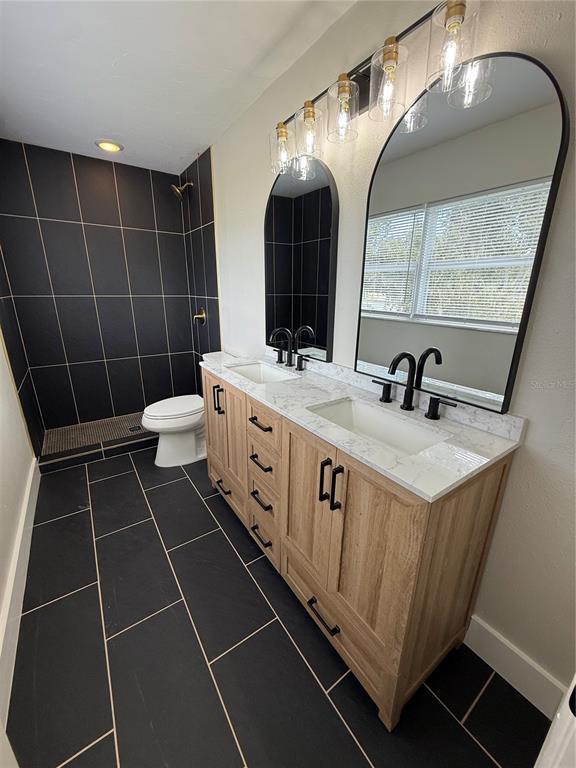 Building Photo - 3135 Alta Vista St