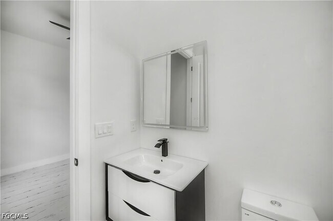 Building Photo - 3123 69th St W