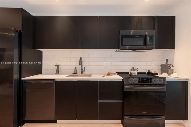 Building Photo - 398 NE 5th St