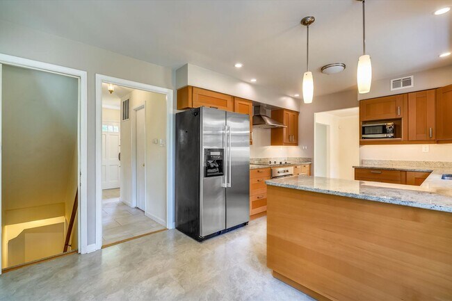 Building Photo - 11200 Powder Horn Dr