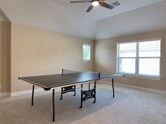 Building Photo - 2504 Speidel Dr