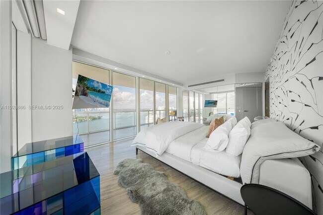 Building Photo - 450 Alton Rd