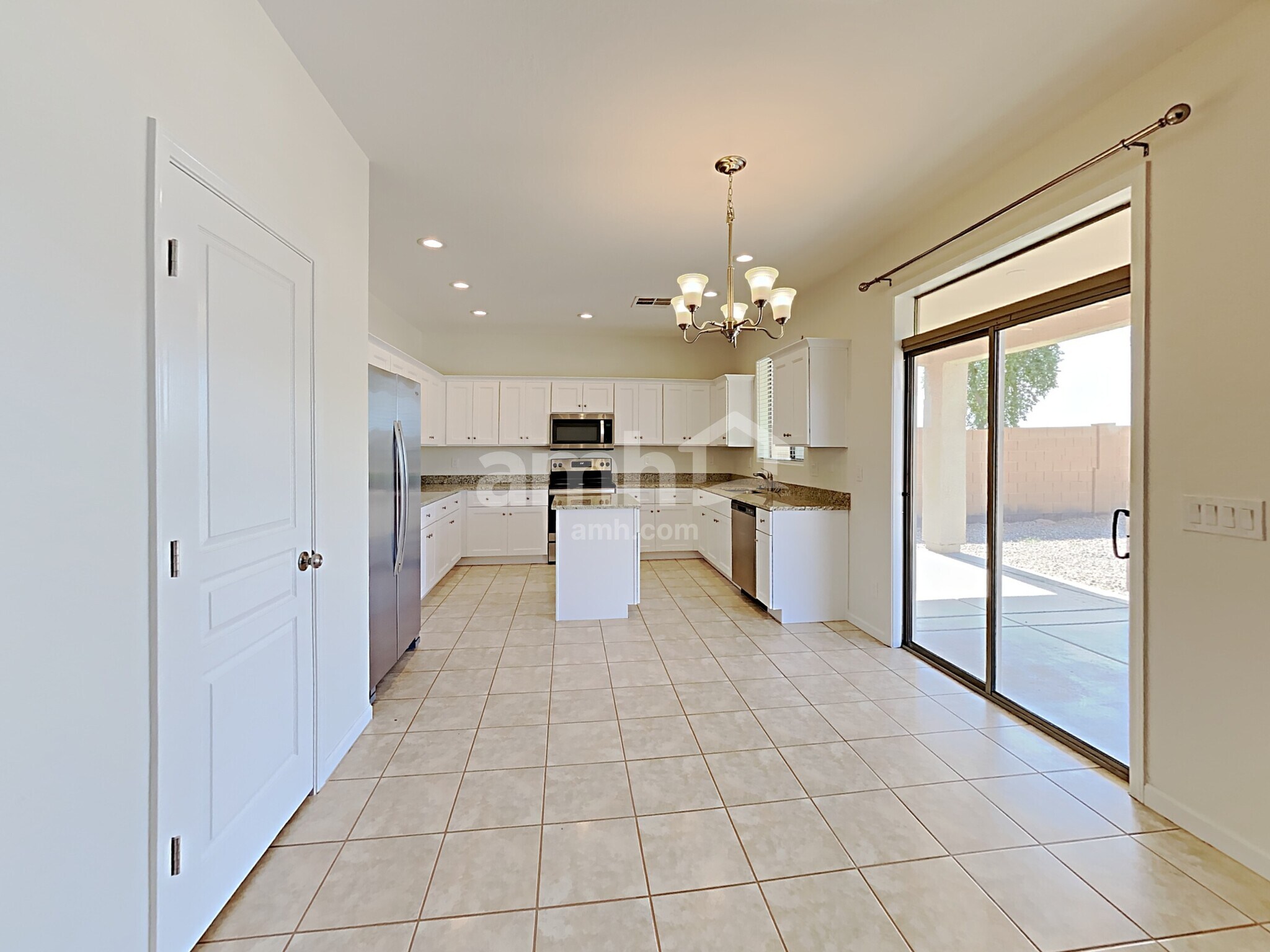 Building Photo - 7250 W Alta Vista Rd