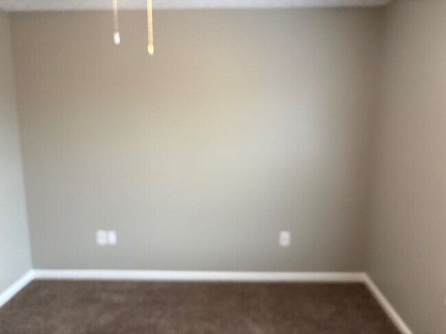 Building Photo - 1009 Blackwell Ct