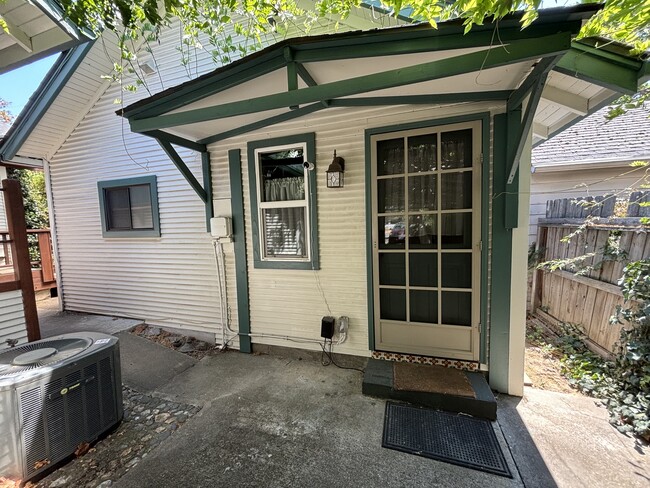 Primary Photo - 1306 Reddy Ave
