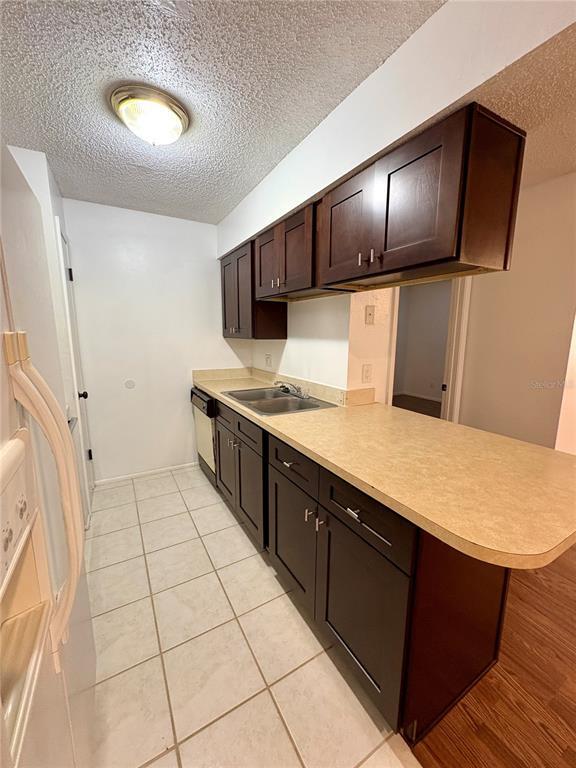 Building Photo - 231 Red Maple Pl