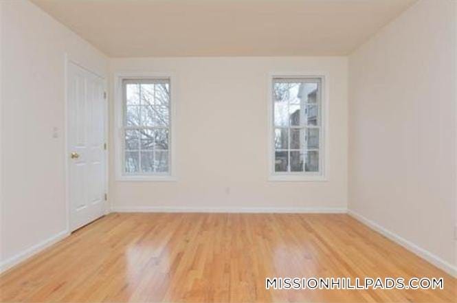 Building Photo - 6 Harleston St