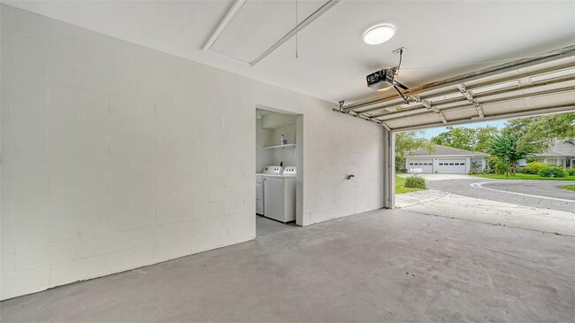 Building Photo - 6467 Carrington Cir