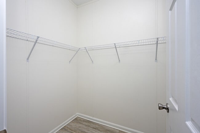 Building Photo - 1620 Killarney Ct