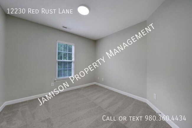 Building Photo - 12230 Red Rust Ln