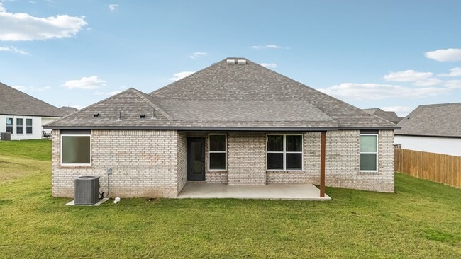 Building Photo - NEIGHBORHOOD POOL, WALKING TRAILS & ONE OF...