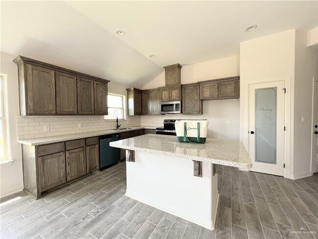 Building Photo - 3719 Westway Ct