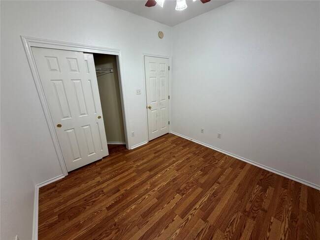 Building Photo - 9403 Brandts Wood St