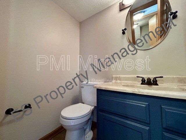 Building Photo - 4322 Strawflower Dr