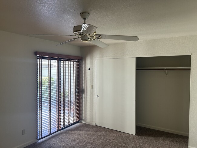 Building Photo - 2252 Southport Ln