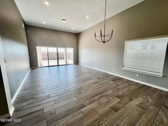 Building Photo - 11365 Hidalgo Dr