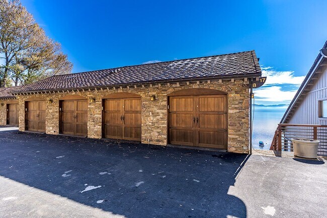 Building Photo - Incline Village Condo: Lakefront, Buoy, 3 ...