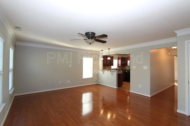 Building Photo - 637 Abbey Village Cir