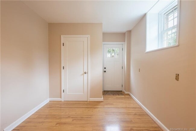 Building Photo - 55 Cider Mill Ln