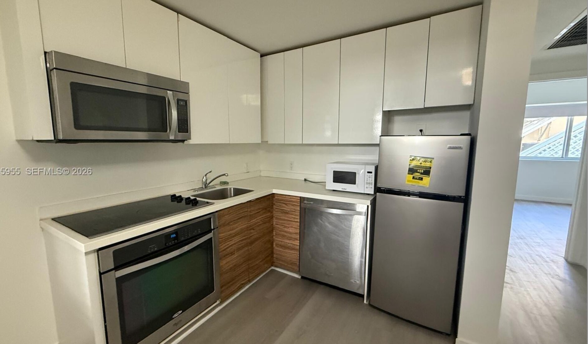 Building Photo - 820 15th St